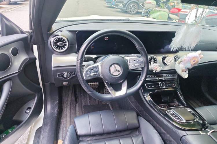 Used Mercedes-Benz E-Class 2020 E 260 Coupe Steering Wheel