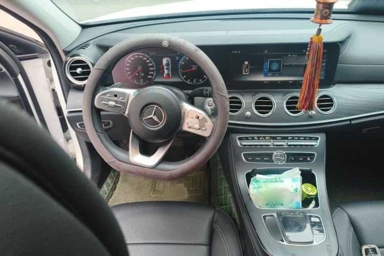 Used Mercedes-Benz E-Class 2020 E 300 L Sporty and Stylish Model Steering Wheel