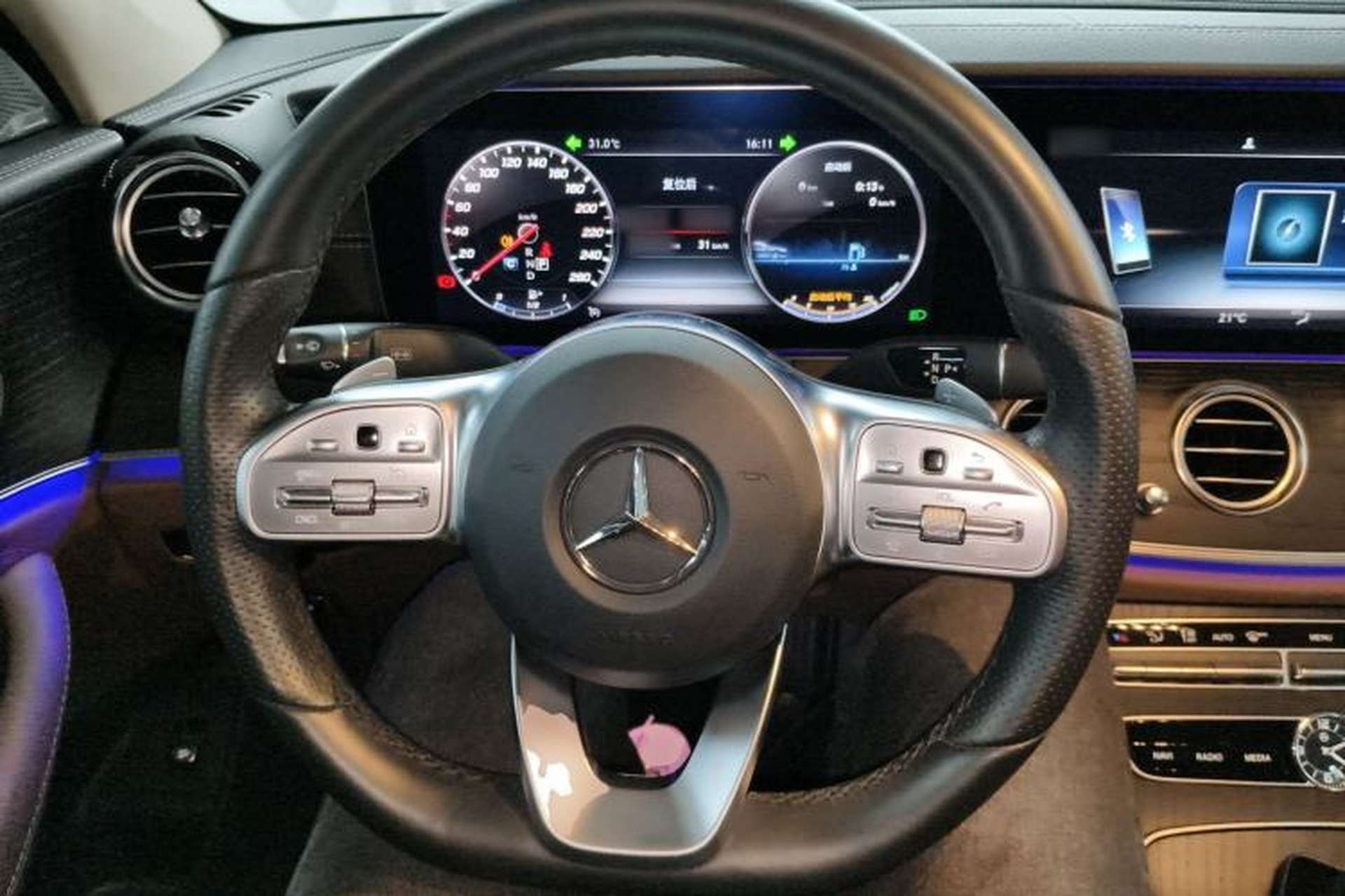 Used Mercedes-Benz E-Class 2020 E 300 L Sport Luxury Edition Steering Wheel