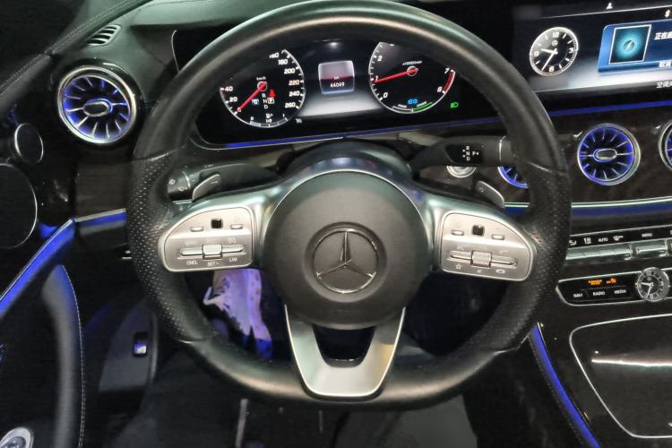 Used Mercedes-Benz E-Class 2020 E 260 Convertible Coupe Steering Wheel