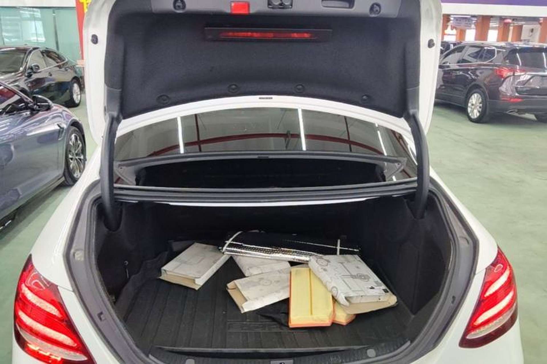 Used Mercedes-Benz E-Class 2020 Facelift E 260 L Sport Edition Trunk