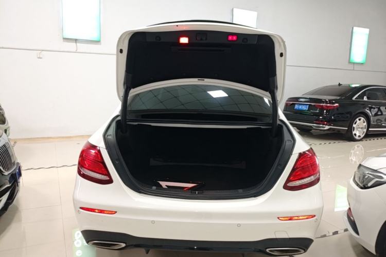 Used Mercedes-Benz E-Class 2020 E 260 Sport Edition Trunk