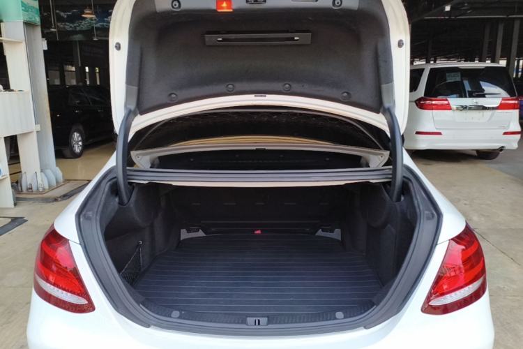 Used Mercedes-Benz E-Class 2020 E 300 L Sporty and Stylish Model Trunk
