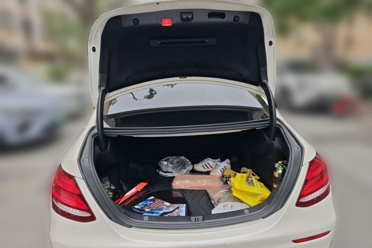Used Mercedes-Benz E-Class 2020 Restyled E 300 L Sporty and Stylish Edition Trunk