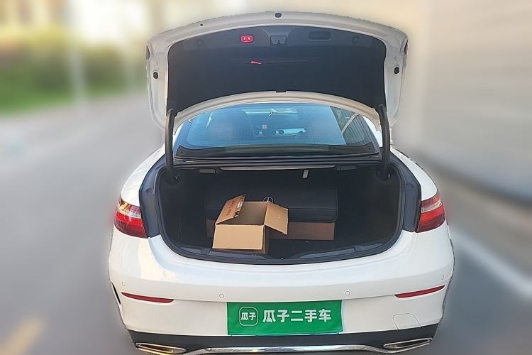 Used Mercedes-Benz E-Class 2020 E 260 4MATIC Coupe Trunk