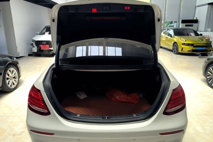 Used Mercedes-Benz E-Class 2020 Restyled E 300 L Exclusive Edition Trunk