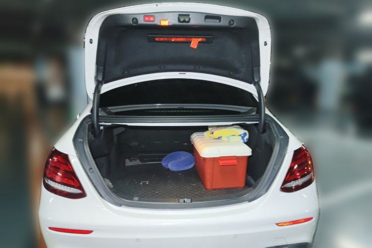 Used Mercedes-Benz E-Class 2020 Restyled E 300 L Sporty and Stylish Edition Trunk