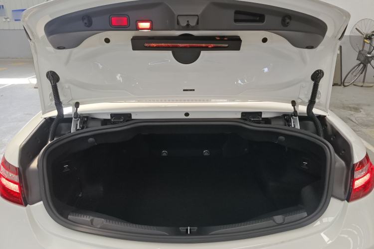 Used Mercedes-Benz E-Class 2020 E 260 Convertible Coupe Trunk