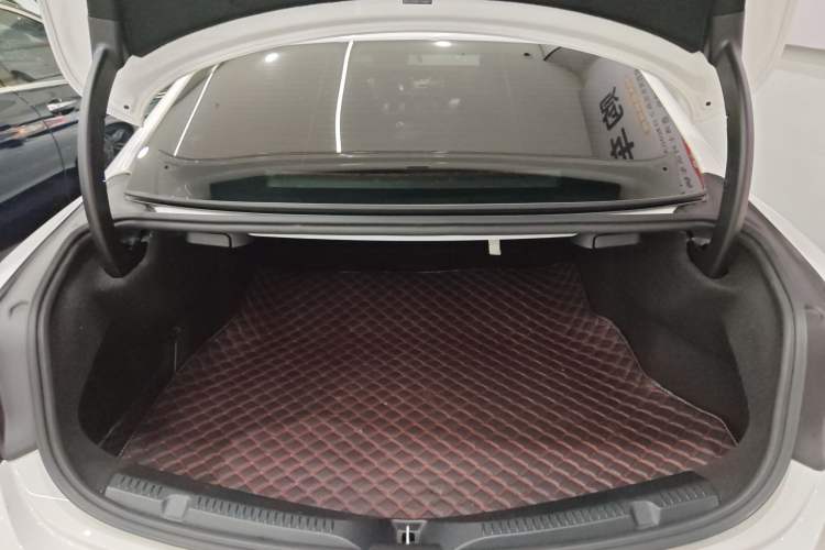 Used Mercedes-Benz E-Class 2020 E 260 Coupe Trunk