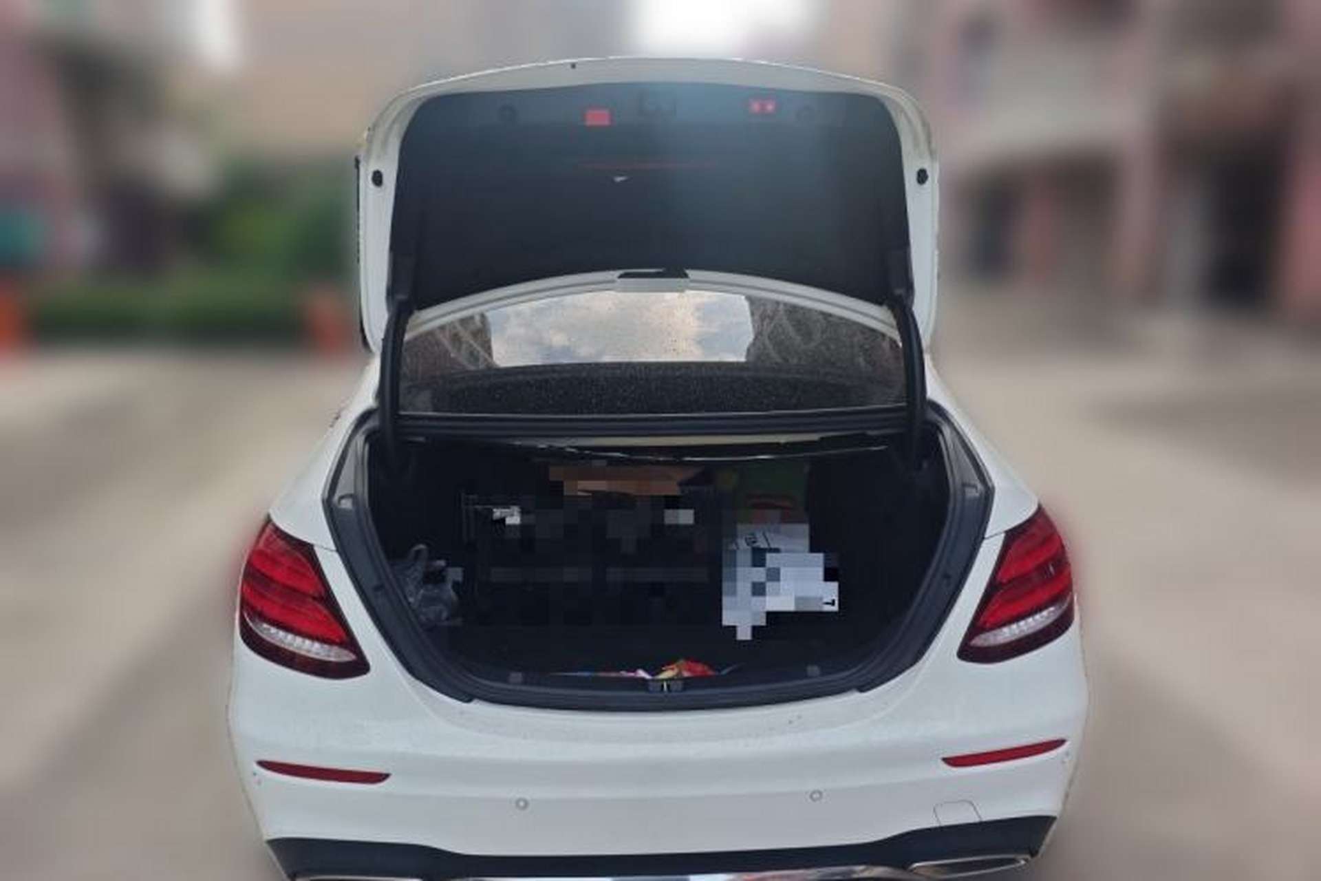 Used Mercedes-Benz E-Class 2020 Restyled E 300 L Sport Exclusive Edition Trunk
