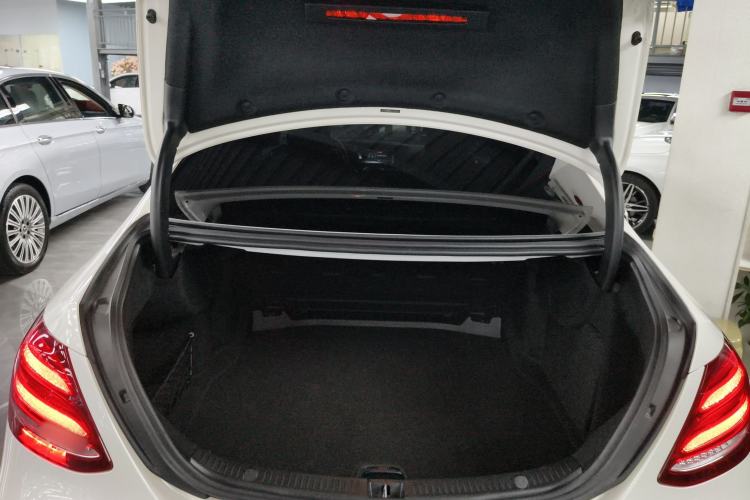 Used Mercedes-Benz E-Class 2020 E 300 L Sport Luxury Edition Trunk