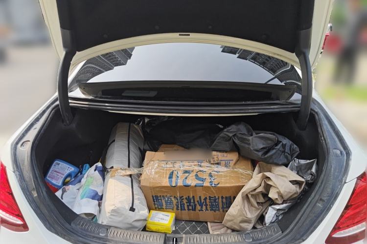 Used Mercedes-Benz E-Class 2020 E 260 Sport Edition Trunk