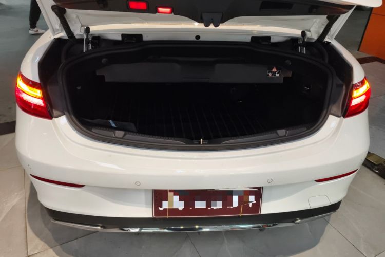 Used Mercedes-Benz E-Class 2020 E 260 Convertible Coupe Trunk