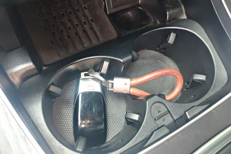 Used Mercedes-Benz E-Class 2020 E 300 L Sport Luxury Edition Vehicle Key
