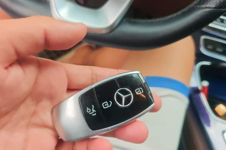 Used Mercedes-Benz E-Class 2020 E 300 L Sport Luxury Edition Vehicle Key