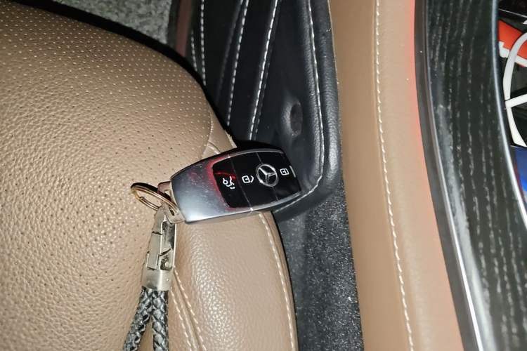 Used Mercedes-Benz E-Class 2020 Restyled E 300 L Sport Exclusive Edition Vehicle Key