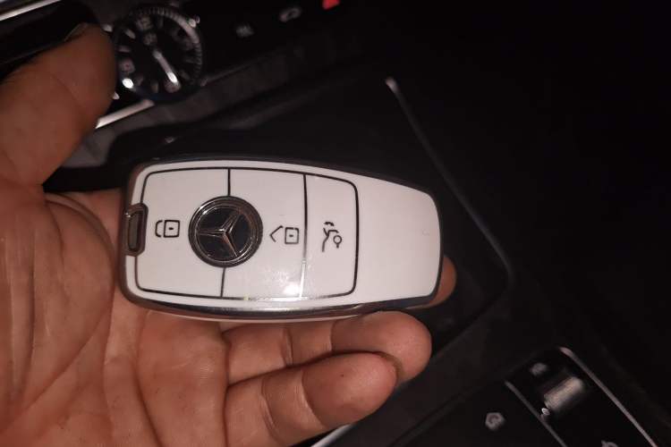 Used Mercedes-Benz E-Class 2020 Facelift E 260 L Sport Edition Vehicle Key