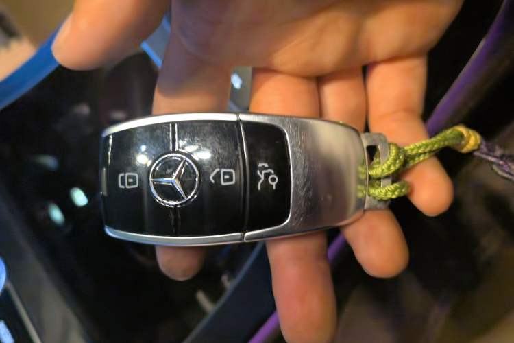 Used Mercedes-Benz E-Class 2020 E 260 Sport Edition Vehicle Key