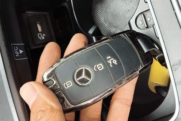 Used Mercedes-Benz E-Class 2020 Restyled E 300 L Sport Exclusive Edition Vehicle Key