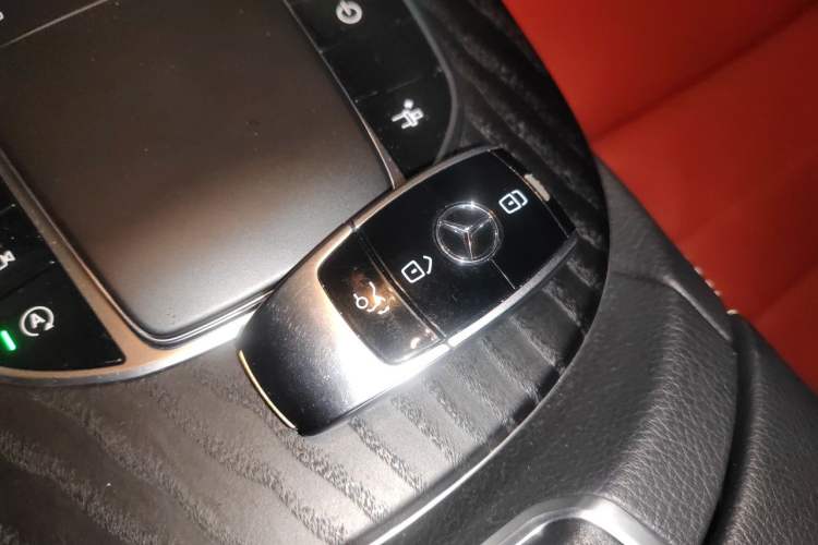 Used Mercedes-Benz E-Class 2020 E 260 Coupe Vehicle Key