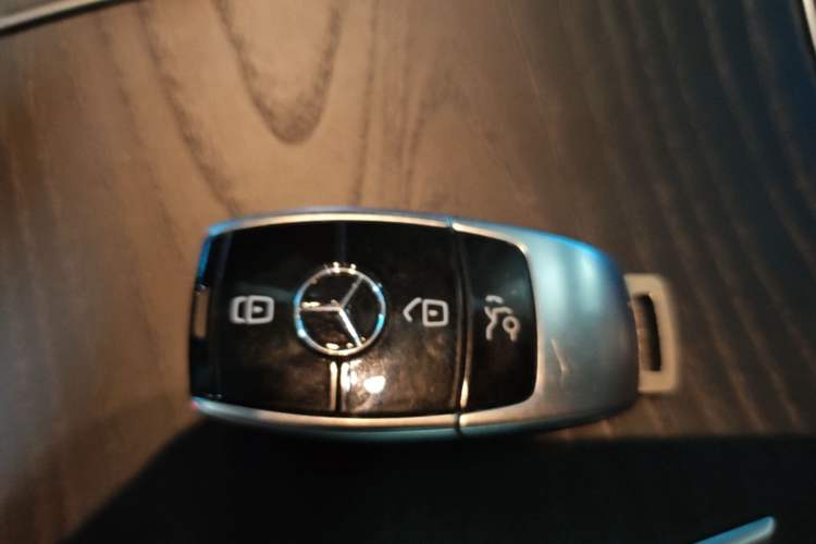 Used Mercedes-Benz E-Class 2020 Facelift E 260 Sport Edition Vehicle Key