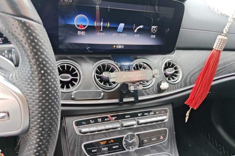 Used Mercedes-Benz E-Class 2020 E 260 Coupe Audio And AC Panel