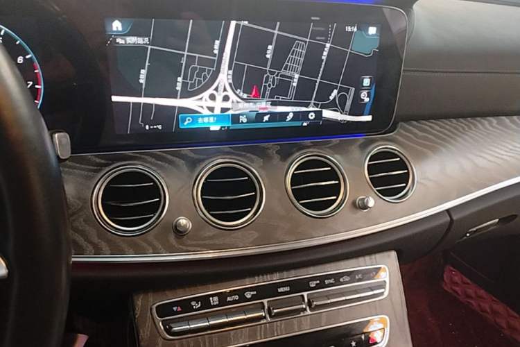 Used Mercedes-Benz E-Class 2021 E 260 L Audio And AC Panel