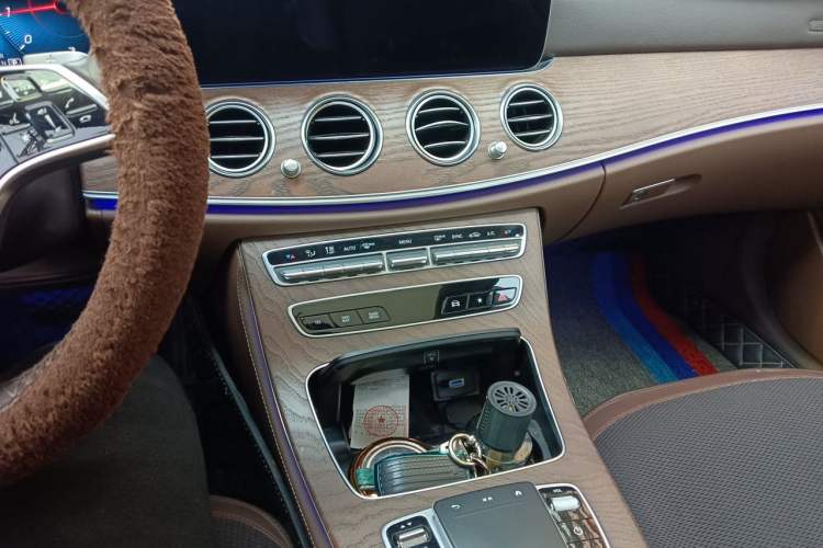 Used Mercedes-Benz E-Class 2021 Facelift E 300 L Stylish Edition Audio And AC Panel
