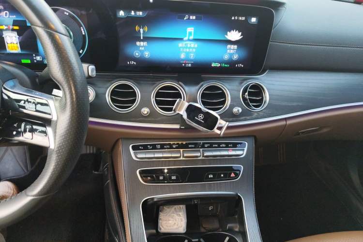 Used Mercedes-Benz E-Class 2021 E 260 L Sport Edition Audio And AC Panel