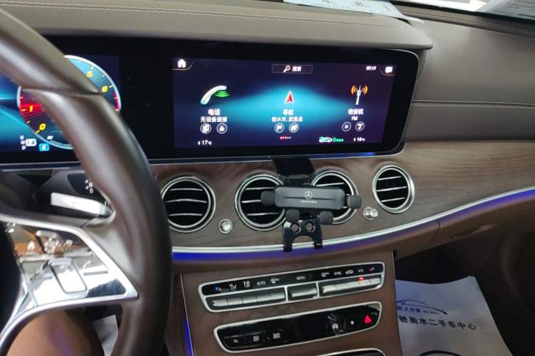 Used Mercedes-Benz E-Class 2021 Facelift E 260 L Audio And AC Panel