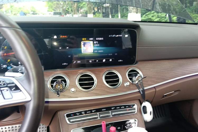 Used Mercedes-Benz E-Class 2021 Restyled E 300 L Luxury Edition Audio And AC Panel