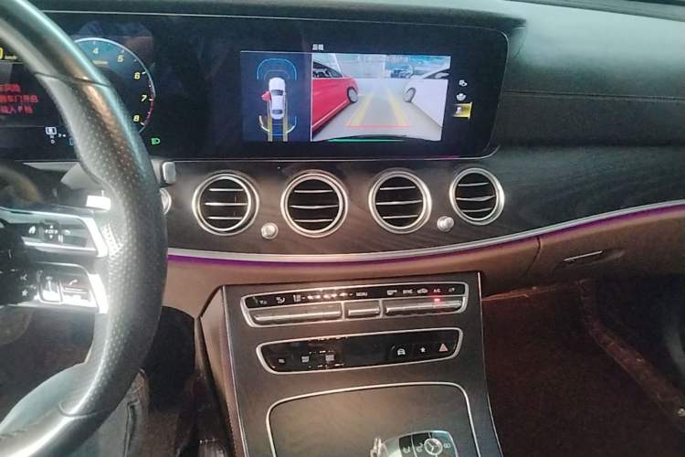 Used Mercedes-Benz E-Class 2021 Updated E 260 Fashion Sport Edition Audio And AC Panel