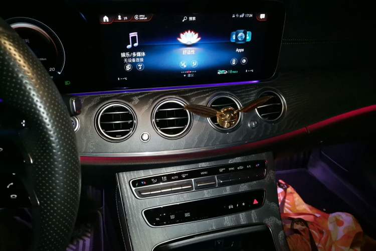 Used Mercedes-Benz E-Class 2021 Restyled E 300 L Sport Luxury Edition Audio And AC Panel