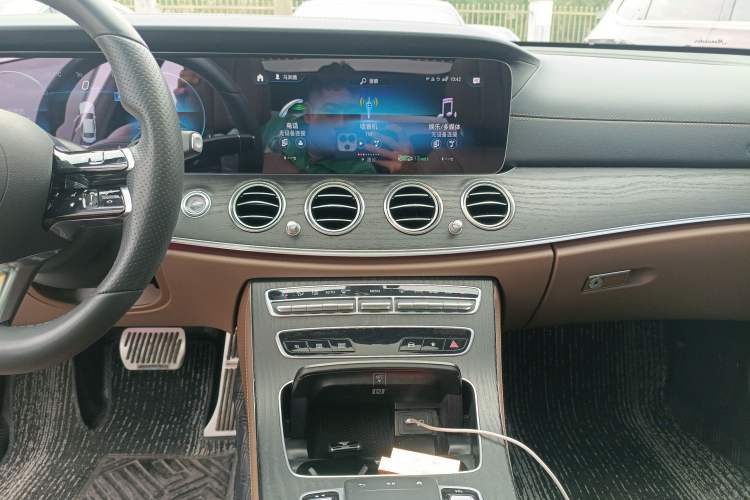 Used Mercedes-Benz E-Class 2021 Restyled E 300 L Sport Luxury Edition Audio And AC Panel