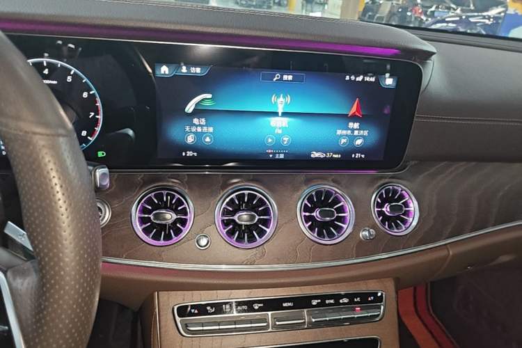 Used Mercedes-Benz E-Class 2021 E 260 L Audio And AC Panel