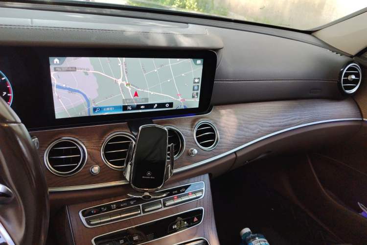 Used Mercedes-Benz E-Class 2021 Facelift E 260 L Audio And AC Panel