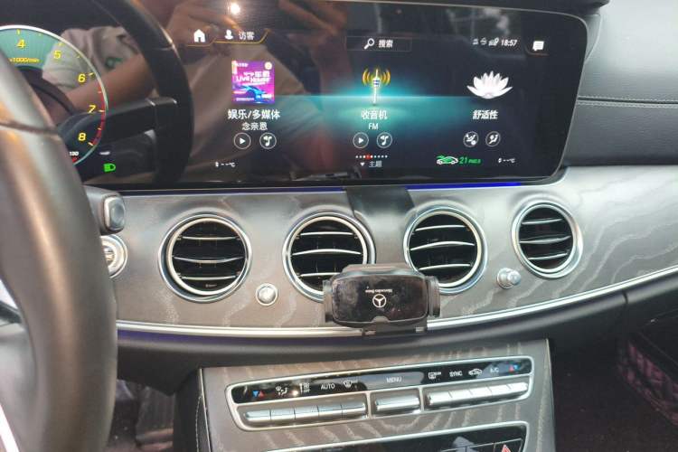 Used Mercedes-Benz E-Class 2021 Restyled E 300 L Luxury Edition Audio And AC Panel