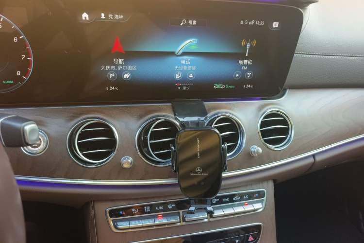 Used Mercedes-Benz E-Class 2021 E 260 L 4MATIC Audio And AC Panel