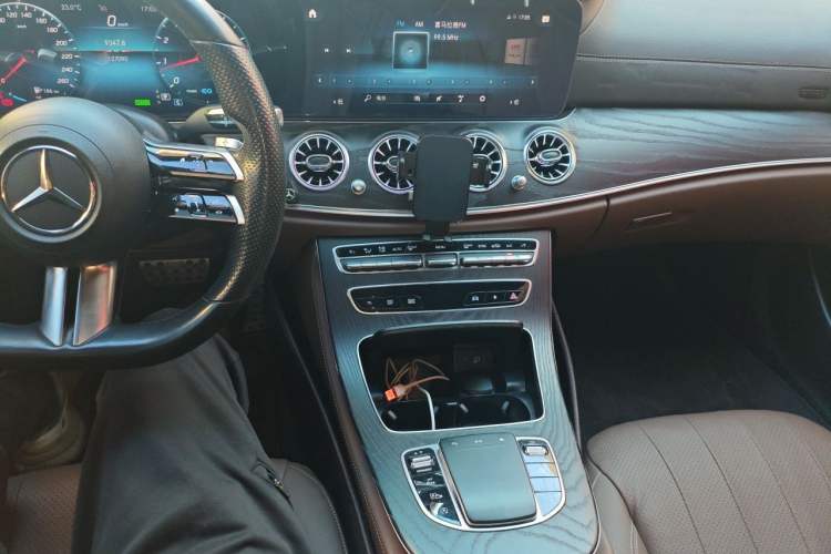 Used Mercedes-Benz E-Class 2021 E 260 Stylish Sports Edition Audio And AC Panel