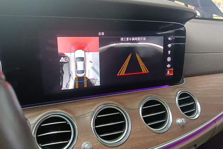 Used Mercedes-Benz E-Class 2021 Restyled E 300 L Luxury Edition Audio And AC Panel
