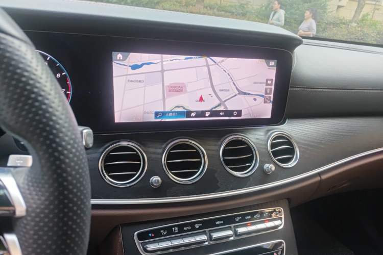 Used Mercedes-Benz E-Class 2021 Restyled E 300 L Sporty and Stylish Edition Audio And AC Panel