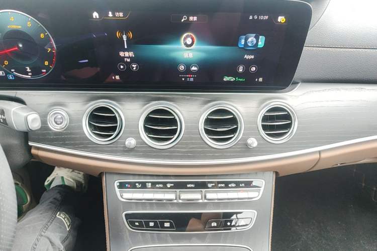 Used Mercedes-Benz E-Class 2021 E 300 L Sport Luxury Edition Audio And AC Panel