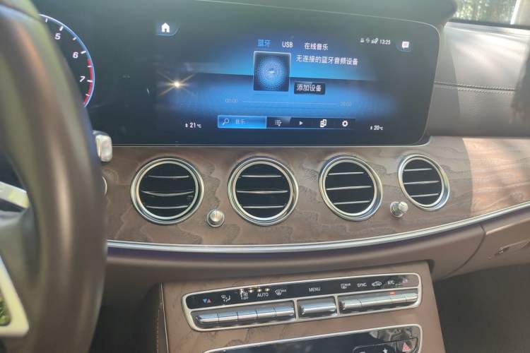Used Mercedes-Benz E-Class 2021 Facelift E 260 L Audio And AC Panel