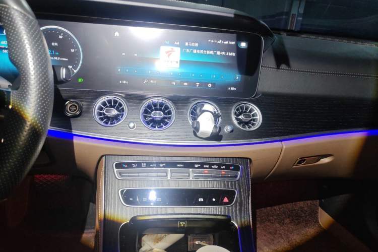 Used Mercedes-Benz E-Class 2021 Restyled E 300 L Sport Luxury Edition Audio And AC Panel