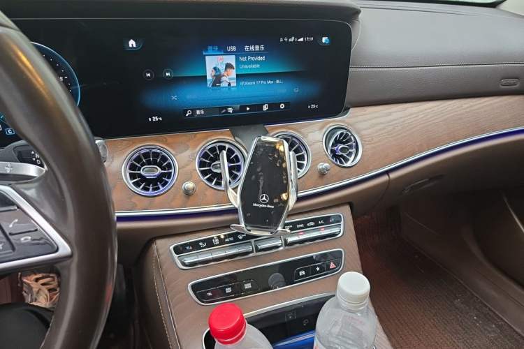 Used Mercedes-Benz E-Class 2021 Restyled E 300 L Luxury Edition Audio And AC Panel