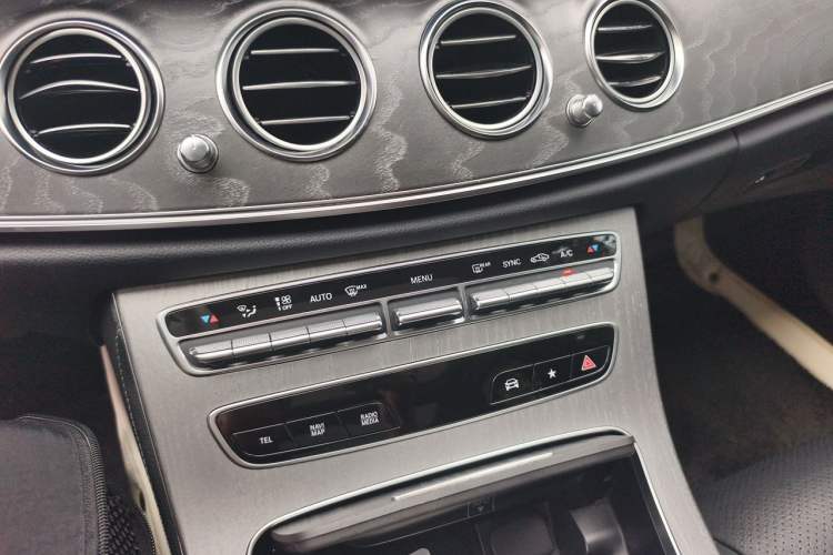 Used Mercedes-Benz E-Class 2021 Restyled E 300 L Sporty and Stylish Edition Audio And AC Panel