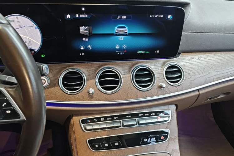 Used Mercedes-Benz E-Class 2021 Facelift E 300 L Stylish Edition Audio And AC Panel