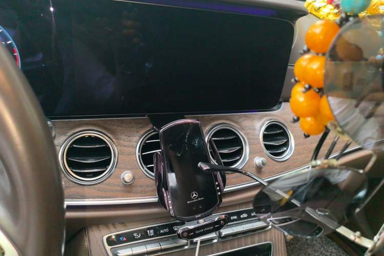 Used Mercedes-Benz E-Class 2021 E 300 L Premium Edition Audio And AC Panel