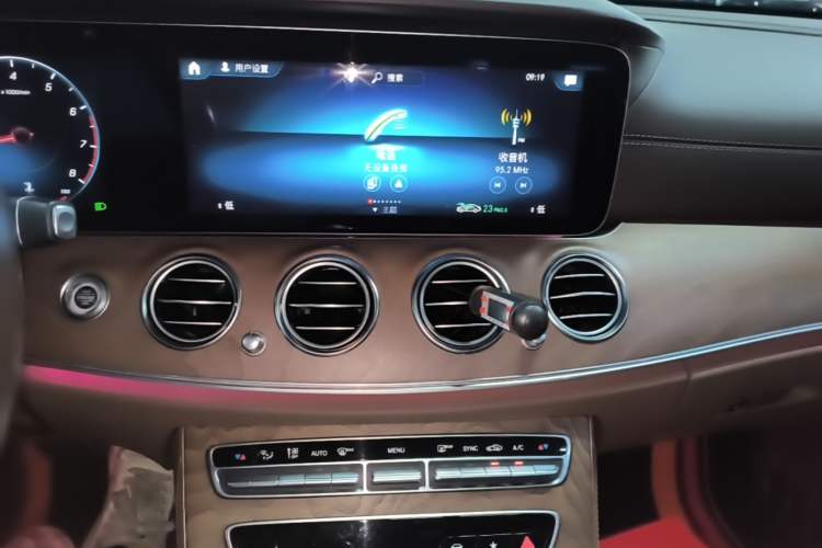Used Mercedes-Benz E-Class 2021 Facelift E 260 L Audio And AC Panel
