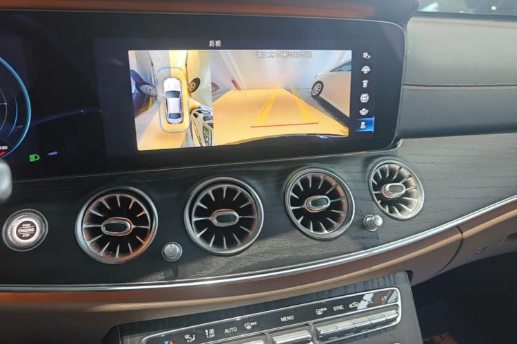 Used Mercedes-Benz E-Class 2021 E 300 L Sport Luxury Edition Audio And AC Panel